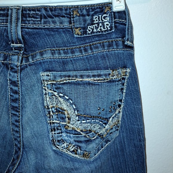 Big Star Women's Maddie Boot Cut Mid Rise Fit Distressed Jeans size 26 R - Picture 5 of 14